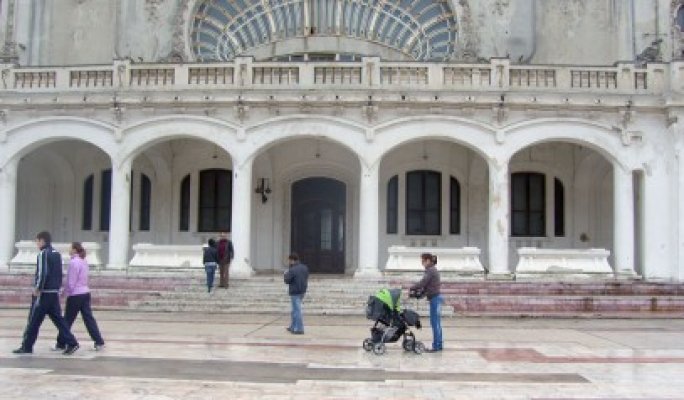 Constănţenii au avut o zi de vară în prag de iarnă